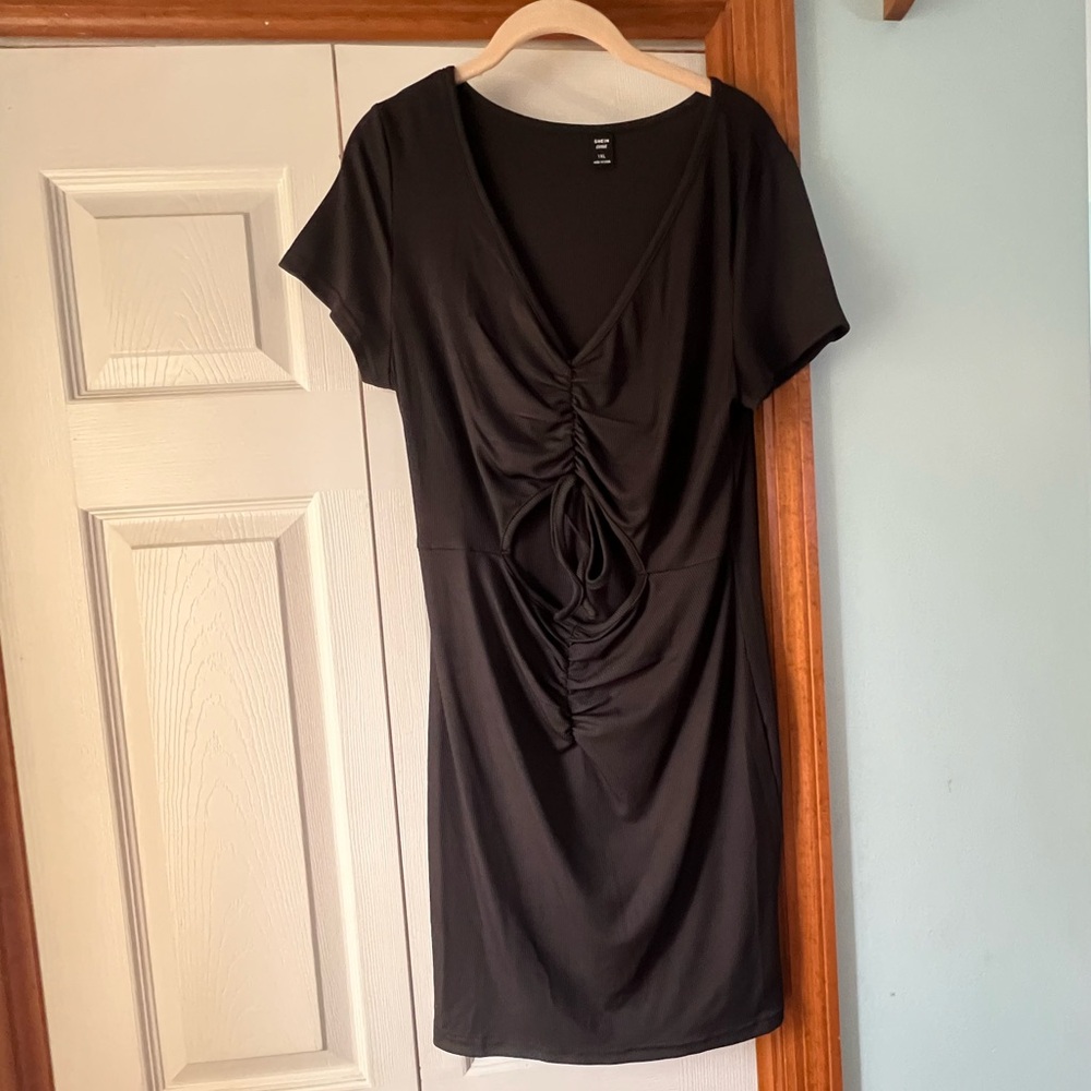 SHEIN Black Ribbed V-Neck dress